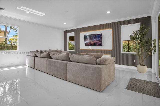 11559 NW 84th Terrace, Doral, FL 33178
