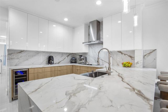 11559 NW 84th Terrace, Doral, FL 33178