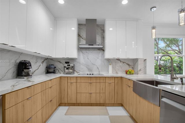 11559 NW 84th Terrace, Doral, FL 33178