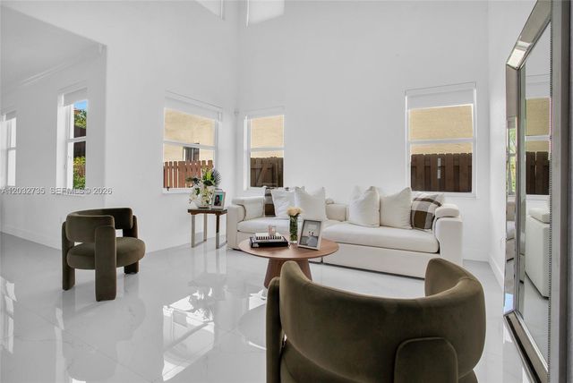 11559 NW 84th Terrace, Doral, FL 33178