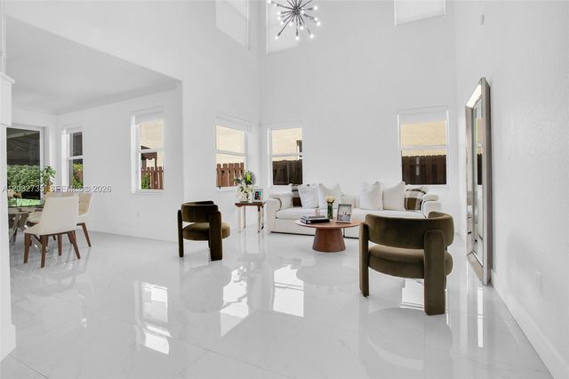 11559 NW 84th Terrace, Doral, FL 33178