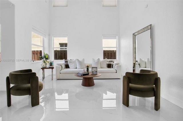 11559 NW 84th Terrace, Doral, FL 33178