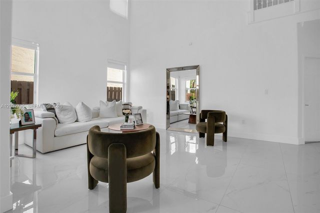 11559 NW 84th Terrace, Doral, FL 33178