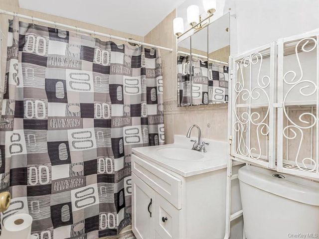 4133 Grace Avenue, Bronx, NY 10466