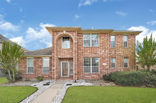 675 Lazy Lane, League City, TX 77573