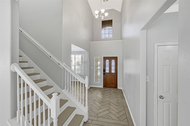 675 Lazy Lane, League City, TX 77573