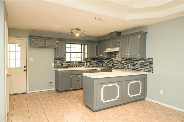 913 Noelia Street, Elsa, TX 78538