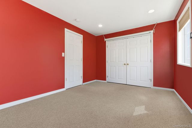 58 Wilson Avenue, Amity Harbor, NY 11701