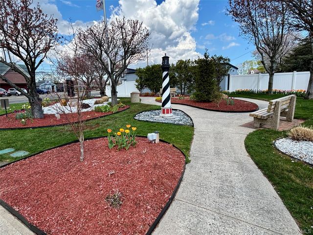 58 Wilson Avenue, Amity Harbor, NY 11701