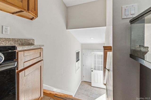 58 Wilson Avenue, Amity Harbor, NY 11701