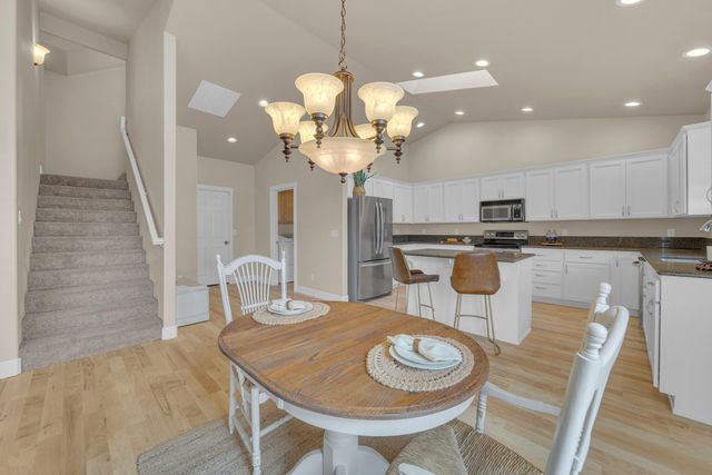 4013 SW Tommy Armour Lane, Redmond, OR 97756