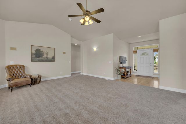 4013 SW Tommy Armour Lane, Redmond, OR 97756