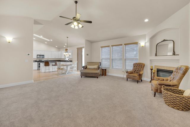 4013 SW Tommy Armour Lane, Redmond, OR 97756