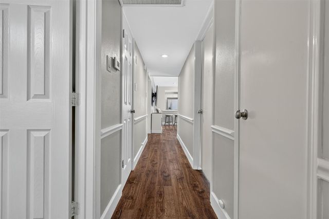 355 N Post Oak Lane 642, Houston, TX 77024