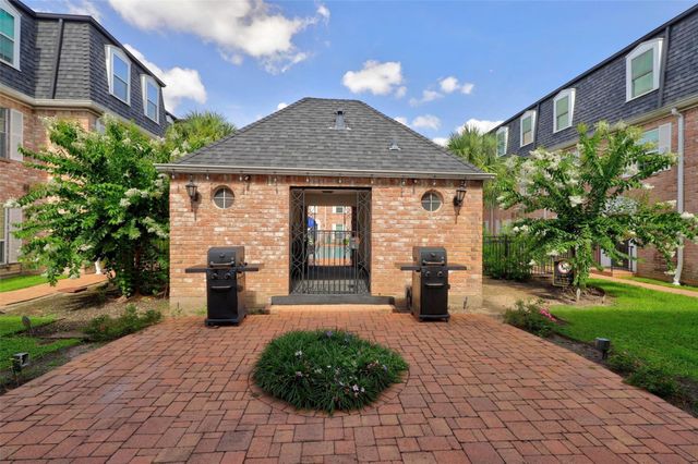 355 N Post Oak Lane 642, Houston, TX 77024