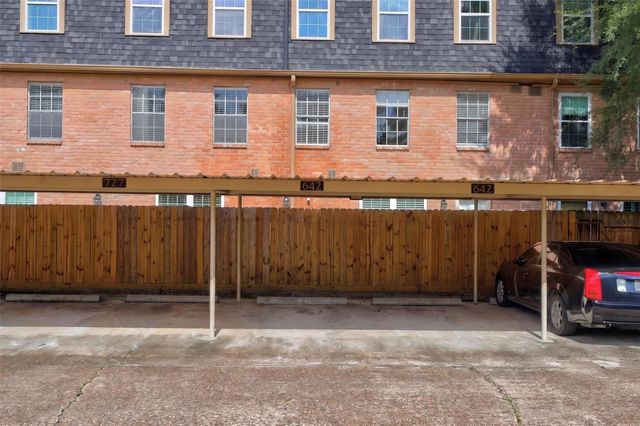 355 N Post Oak Lane 642, Houston, TX 77024