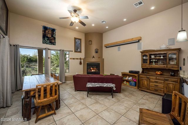293 Wall Avenue, Las Cruces, NM 88001