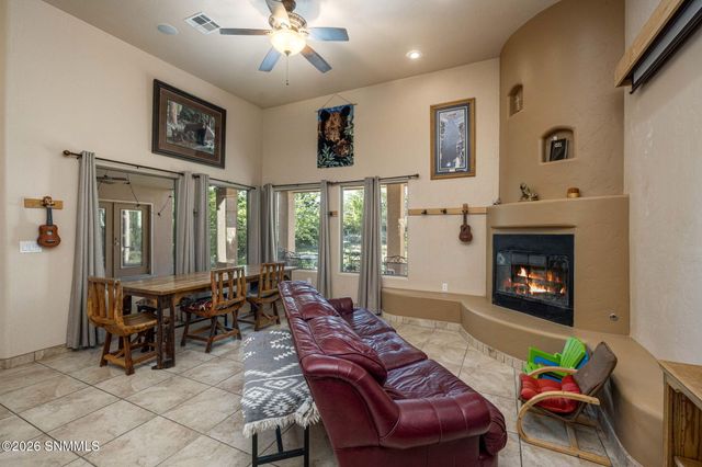293 Wall Avenue, Las Cruces, NM 88001