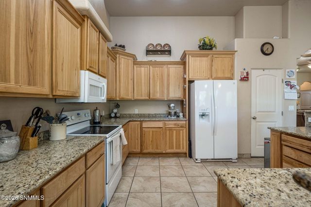 293 Wall Avenue, Las Cruces, NM 88001