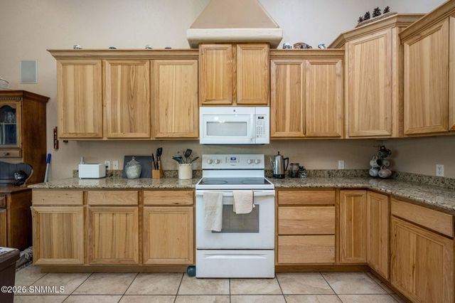 293 Wall Avenue, Las Cruces, NM 88001