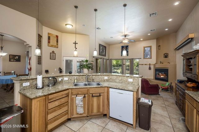 293 Wall Avenue, Las Cruces, NM 88001