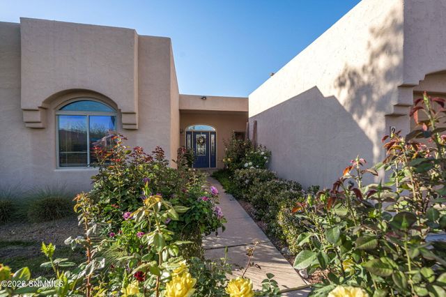 293 Wall Avenue, Las Cruces, NM 88001