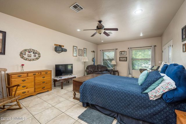 293 Wall Avenue, Las Cruces, NM 88001