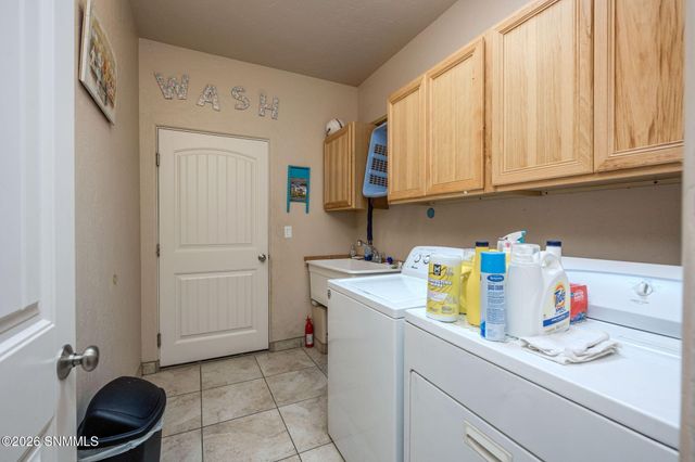 293 Wall Avenue, Las Cruces, NM 88001