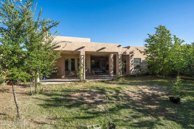 293 Wall Avenue, Las Cruces, NM 88001