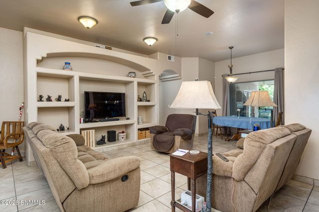 293 Wall Avenue, Las Cruces, NM 88001