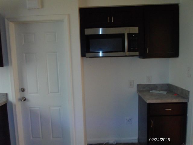 404 W Golden Street, Highland Park, MI 48203