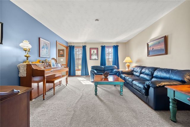 208 Hickory Knolls, Slippery Rock Twp, PA 16057