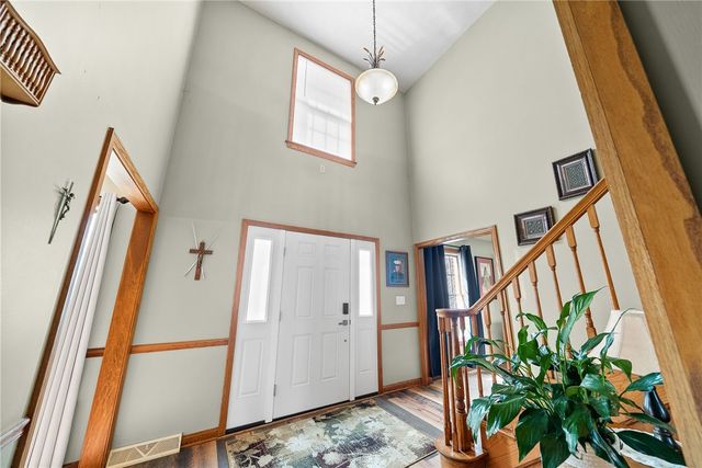 208 Hickory Knolls, Slippery Rock Twp, PA 16057
