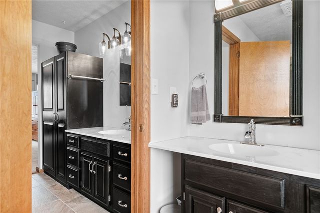 208 Hickory Knolls, Slippery Rock Twp, PA 16057