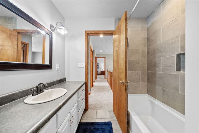 208 Hickory Knolls, Slippery Rock Twp, PA 16057