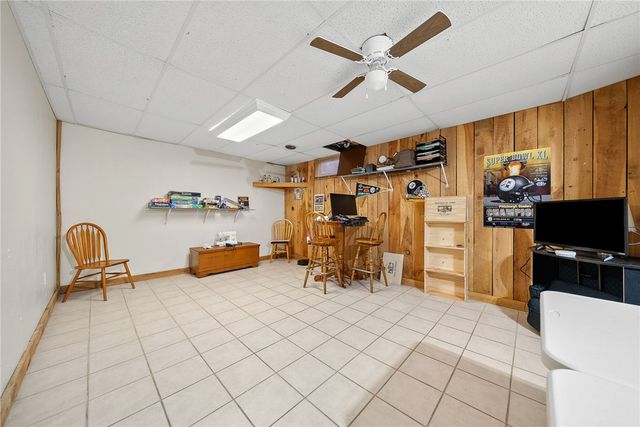 208 Hickory Knolls, Slippery Rock Twp, PA 16057