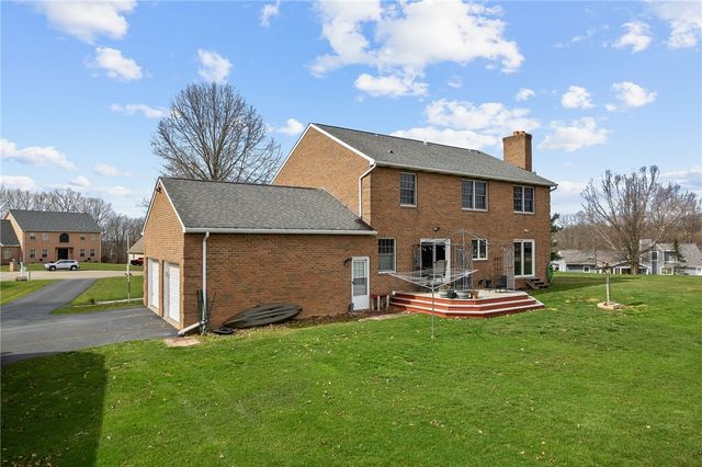 208 Hickory Knolls, Slippery Rock Twp, PA 16057