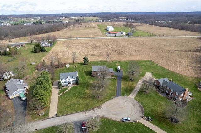 208 Hickory Knolls, Slippery Rock Twp, PA 16057