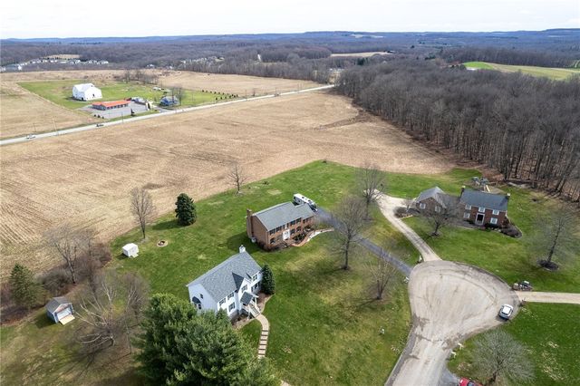 208 Hickory Knolls, Slippery Rock Twp, PA 16057