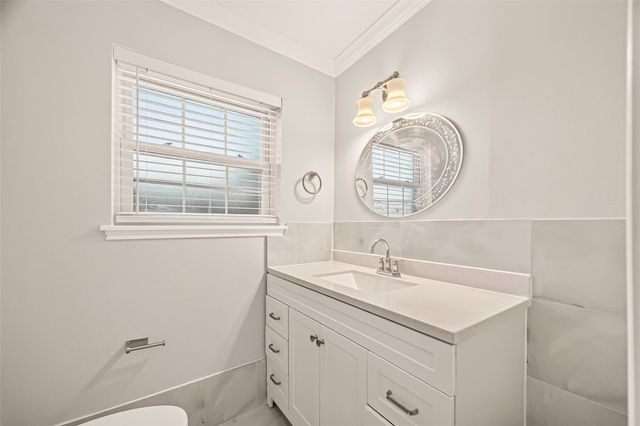 418 N Wilcrest Drive, Houston, TX 77079