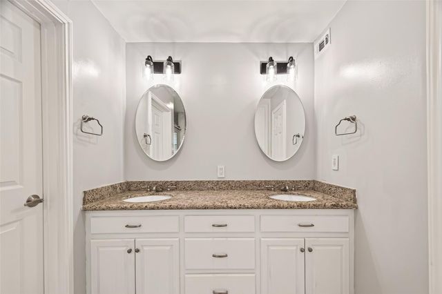 418 N Wilcrest Drive, Houston, TX 77079