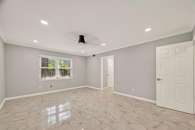 418 N Wilcrest Drive, Houston, TX 77079