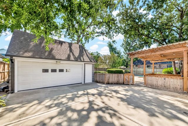 418 N Wilcrest Drive, Houston, TX 77079