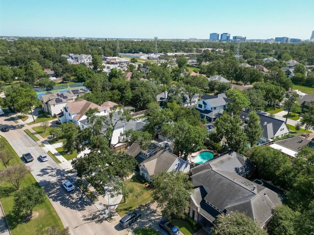 418 N Wilcrest Drive, Houston, TX 77079