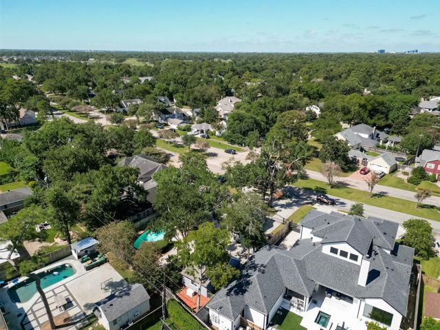 418 N Wilcrest Drive, Houston, TX 77079
