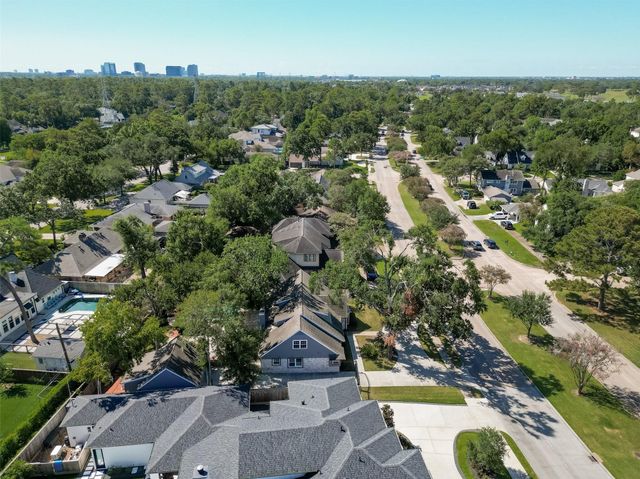 418 N Wilcrest Drive, Houston, TX 77079
