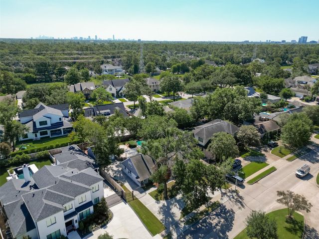 418 N Wilcrest Drive, Houston, TX 77079