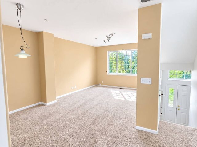 93 Cantal Court, Wheeling, IL 60090
