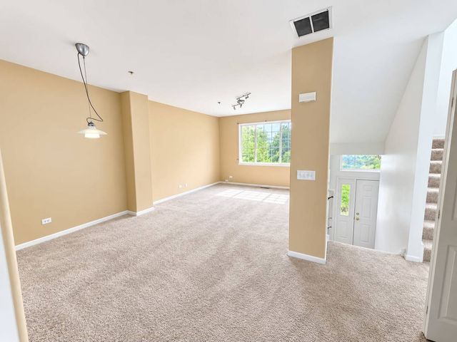 93 Cantal Court, Wheeling, IL 60090