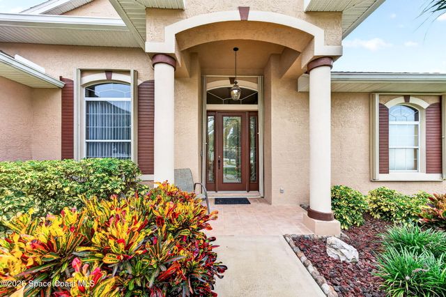 2622 Canary Isles Drive, Melbourne, FL 32901